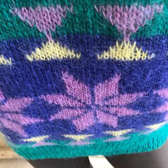 Vintage Gallagher Mohair Geometric Print Snowflake Green Purple Sweater Size S - Picture 5 of 9